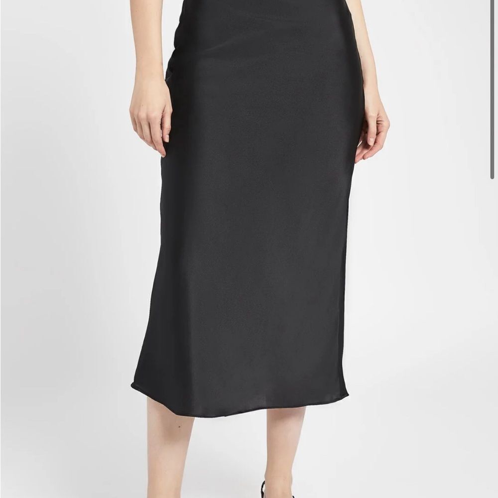 Because of Alice Black Midi Skirt - Picture 2 of 2
